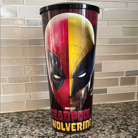 Marvel Studios Deadpool Wolverine Tumbler - Picture 1 of 11
